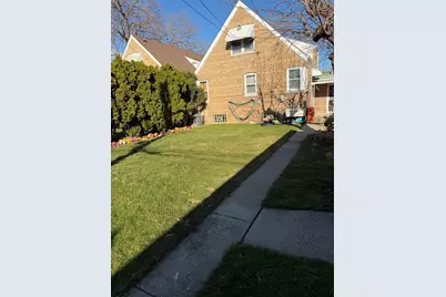 10210 S Rhodes Avenue, Chicago, IL 60628 - Photo 12