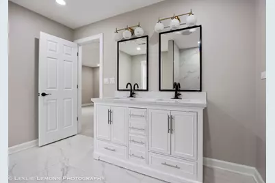 1247 Scoville Avenue, Berwyn, IL 60402 - Photo 30