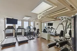 100 E Walton St, Chicago, IL 60611 - Photo 14