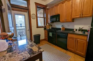 864 W Newport Ave, Chicago, IL 60657 - Photo 8