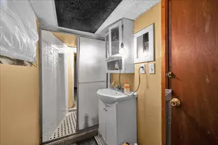 817 Front St, Aurora, IL 60505 - Photo 20