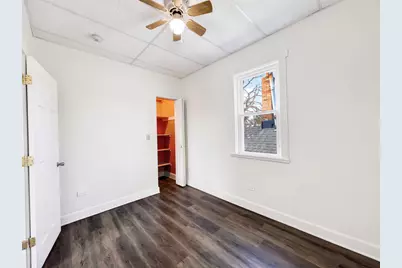 9046 S Brandon Avenue #3, Chicago, IL 60617 - Photo 8