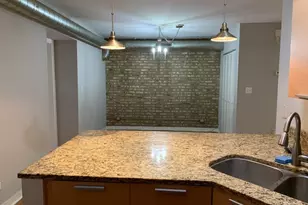 7508 N Damen Ave, Chicago, IL 60645 - Photo 4