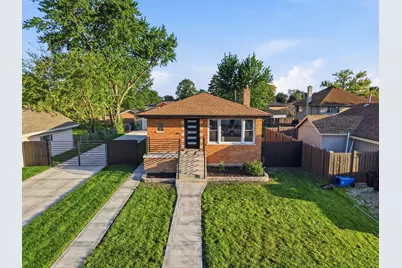 5733 W 83rd Place, Burbank, IL 60459 - Photo 2