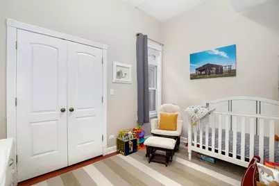 1933 W Irving Park Road #3, Chicago, IL 60613 - Photo 12
