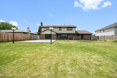 6723 Kingswood Road, Willowbrook, IL 60527 - Photo 38