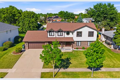 6723 Kingswood Road, Willowbrook, IL 60527 - Photo 2