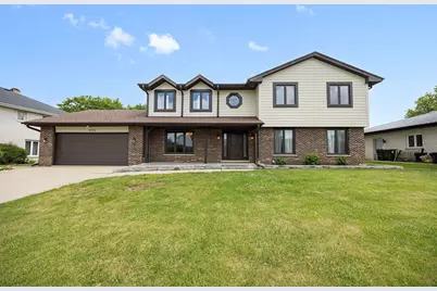 6723 Kingswood Road, Willowbrook, IL 60527 - Photo 1