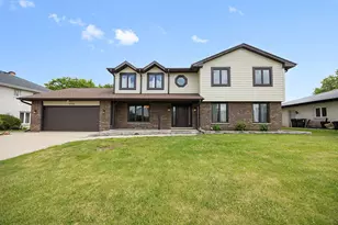 6723 Kingswood Rd, Willowbrook, IL 60527 - Photo 1