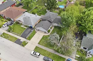 5815 W 87th Pl, Oak Lawn, IL 60453 - Photo 22