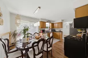 5815 W 87th Pl, Oak Lawn, IL 60453 - Photo 6