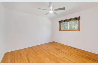 945 Nottingham Lane, Crystal Lake, IL 60014 - Photo 14