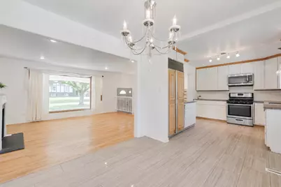 945 Nottingham Lane, Crystal Lake, IL 60014 - Photo 6