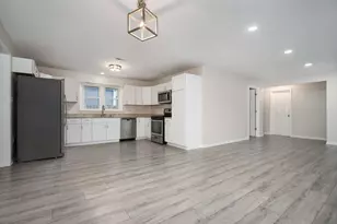 9359 Ridgeland Ave, Oak Lawn, IL 60453 - Photo 6
