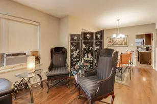 2641 W Fitch Ave, Chicago, IL 60645 - Photo 4