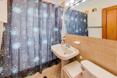 3310 N Lawndale Avenue, Chicago, IL 60618 - Photo 18