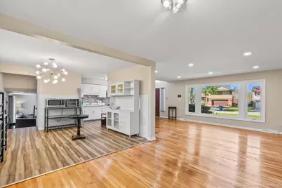 18847 May Avenue, Homewood, IL 60430 - Photo 4