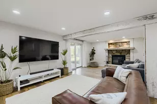 22888 W North Lakewood Ln W, Lake Zurich, IL 60047 - Photo 20