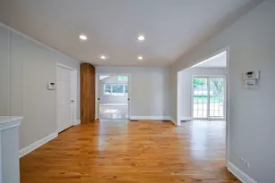 532 Ranch Rd, Wheaton, IL 60187 - Photo 8