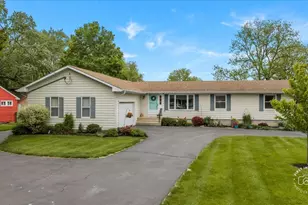 1271 N Randall Rd, Aurora, IL 60506 - Photo 2