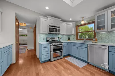 1271 N Randall Road, Aurora, IL 60506 - Photo 16