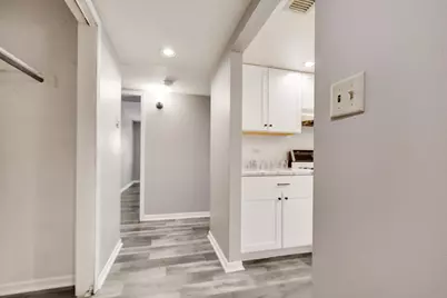 3A Kingery Quarter #103, Willowbrook, IL 60527 - Photo 2
