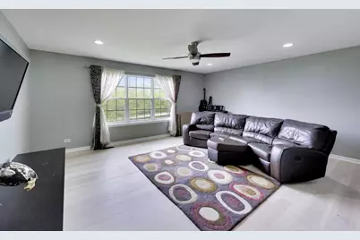 3091 Long Common Parkway, Elgin, IL 60124 - Photo 20