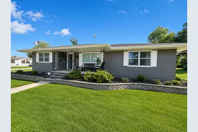 312 W Washington Street, Farina, IL 62838 - Photo 1