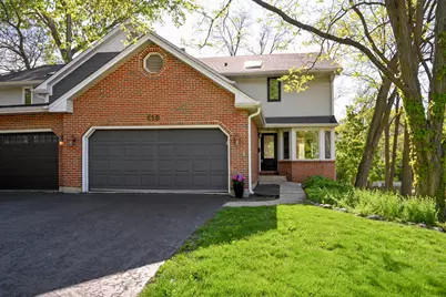416 Lawrence Avenue, Glen Ellyn, IL 60137 - Photo 1