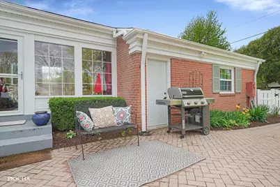 1421 Garfield Avenue, Aurora, IL 60506 - Photo 60