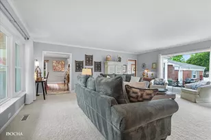 1421 Garfield Ave, Aurora, IL 60506 - Photo 6