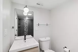 6803 N Keeler Ave, Lincolnwood, IL 60712 - Photo 18