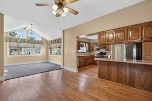 706 Fuller Ave, Streator, IL 61364 - Photo 10