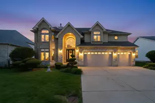 651 Anne Ln, Bolingbrook, IL 60440 - Photo 2
