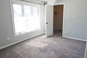 10910 S Kilpatrick Ave, Oak Lawn, IL 60453 - Photo 14
