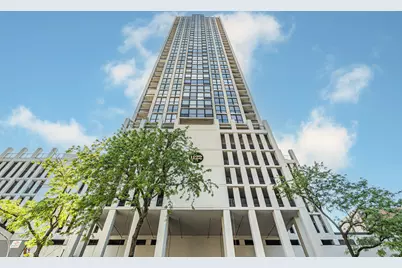 1122 N Clark Street #1710, Chicago, IL 60610 - Photo 1