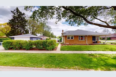 501 S School Street, Mount Prospect, IL 60056 - Photo 4