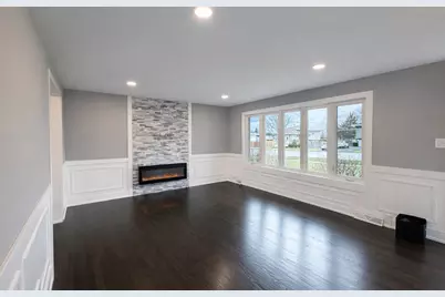 16755 Oleander Avenue, Tinley Park, IL 60477 - Photo 2