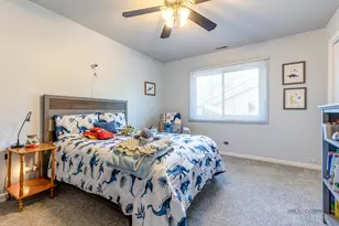 852 Horatio Blvd, Buffalo Grove, IL 60089 - Photo 18