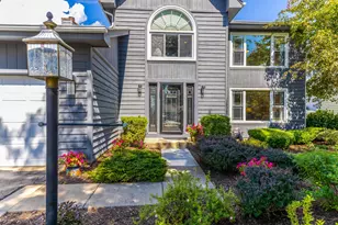 852 Horatio Blvd, Buffalo Grove, IL 60089 - Photo 2