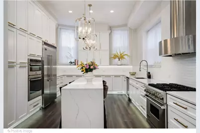 32 E Bellevue Place, Chicago, IL 60611 - Photo 16