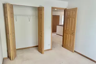 2482 Stoughton Cir, Aurora, IL 60502 - Photo 14