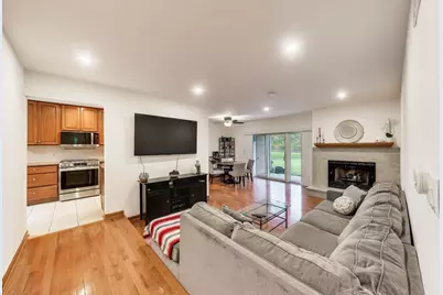 601 Country Lane, Des Plaines, IL 60016 - Photo 4