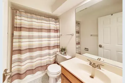601 Country Lane, Des Plaines, IL 60016 - Photo 18