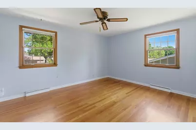 1912 E 31st Street, Davenport, IA 52807 - Photo 18