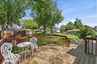 1912 E 31st Street, Davenport, IA 52807 - Photo 6