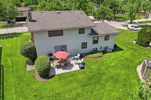 415 Cypress Ct, Schaumburg, IL 60193 - Photo 40