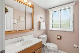 415 Cypress Ct, Schaumburg, IL 60193 - Photo 16
