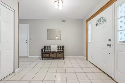 415 Cypress Court, Schaumburg, IL 60193 - Photo 6