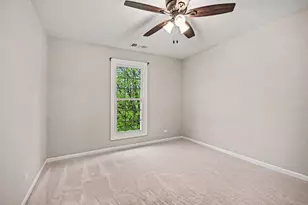 848 Chasefield Ln, Crystal Lake, IL 60014 - Photo 14